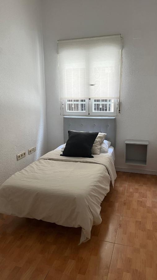 Piso En Valdeacederas Apartamento Madrid Exterior foto