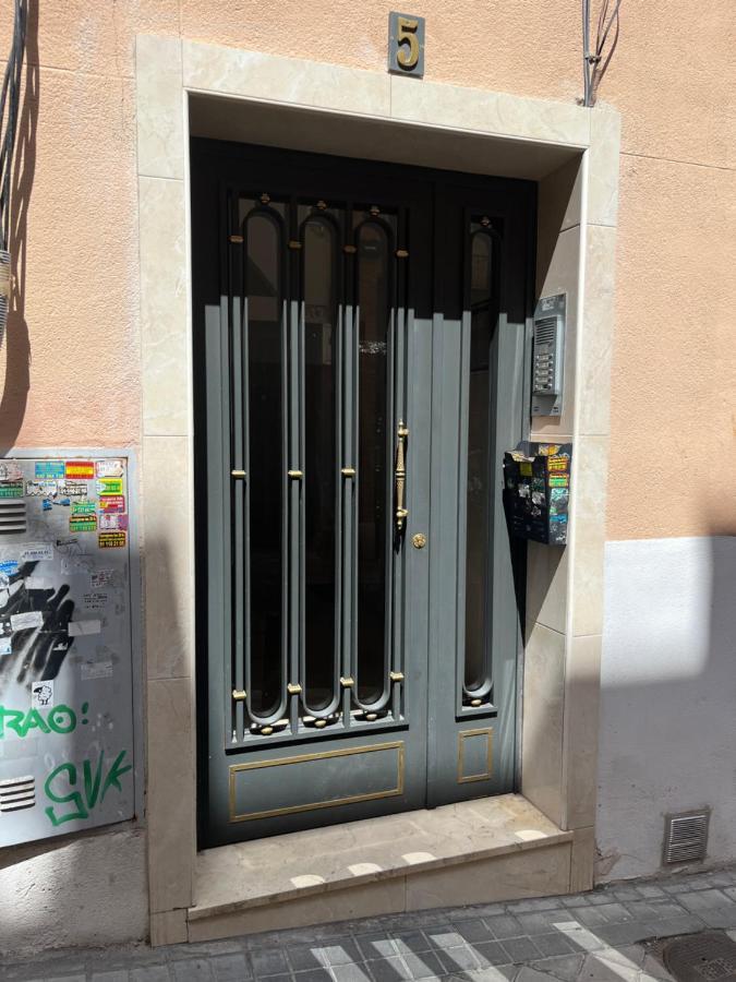 Piso En Valdeacederas Apartamento Madrid Exterior foto